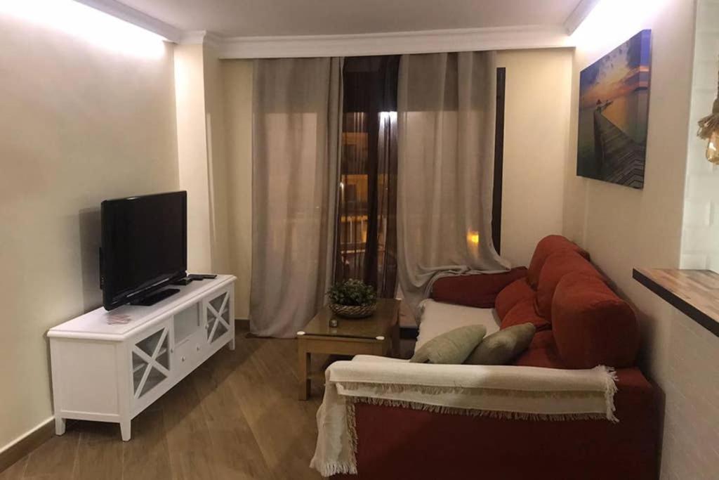 Coqueto apartamento en Puerto Marina con piscina Benalmádena Esterno foto