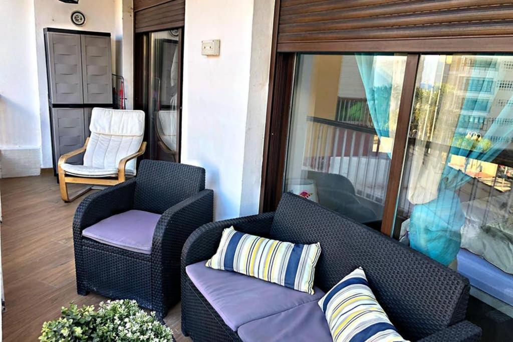 Coqueto apartamento en Puerto Marina con piscina Benalmádena Esterno foto