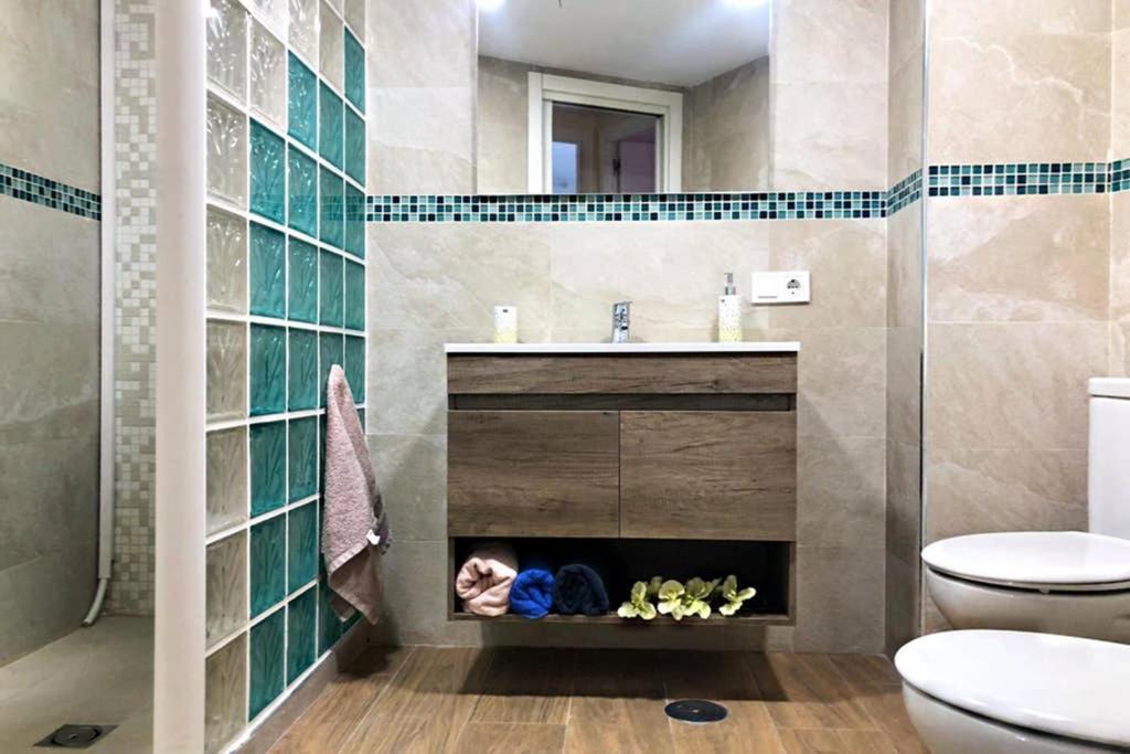 Coqueto apartamento en Puerto Marina con piscina Benalmádena Esterno foto